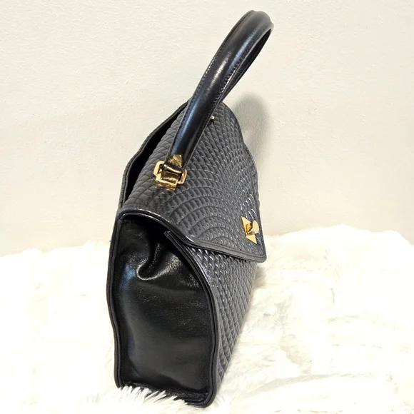 Bally Black Quilted Shoulder Bag with Gold Details - Picture 4 of 16